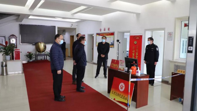 ˮ�����Ժ��������������� ο��һ������ְԱ