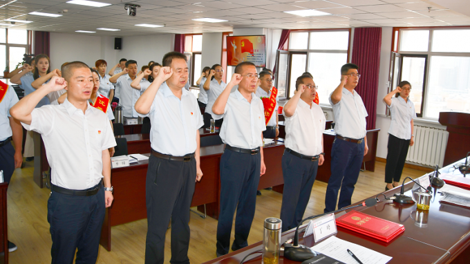 ������ף�й�����������101�������ʡ��ͨ���̽�������������ι�˾�ٿ���ף����101�����ߡ�����һ�ȡ�������