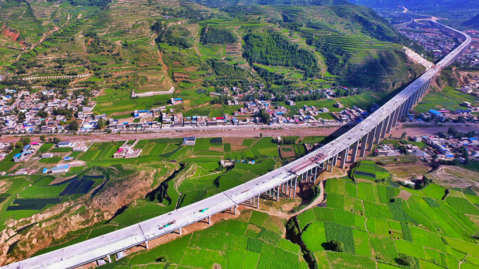 ʡ��ͨ������˾�м��μ����ٺ����ո��ٻ���2021��ȸ���ʡ���蹤�̷��콱