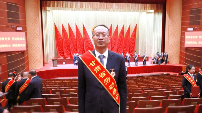 �ö�����Ϊ�ഺ��ɫ��Ϊ¤ԭˮ�������ͼ | �Ǹ���ʡ�Ͷ�ģ�����